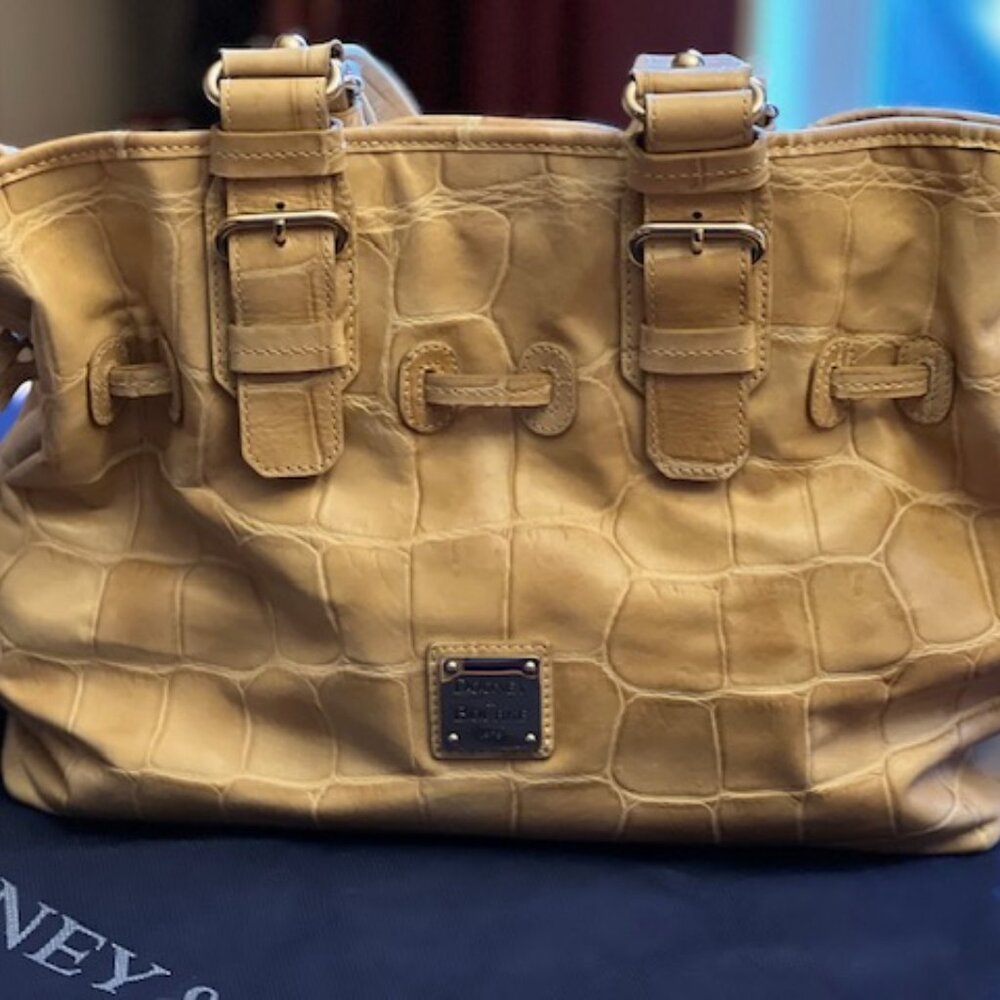 Dooney & Burke Shoulder Bag - Chiara
